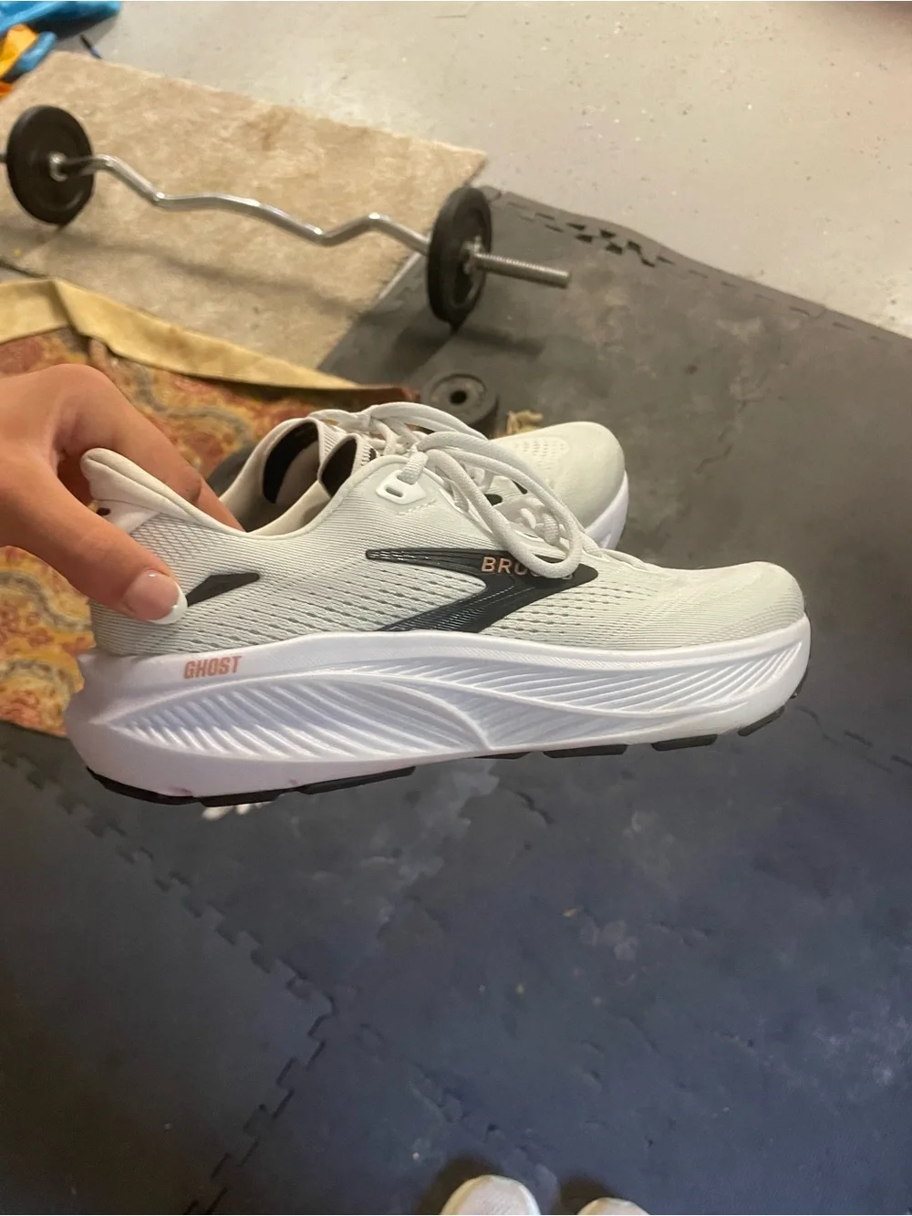 Brooks ghost 18
